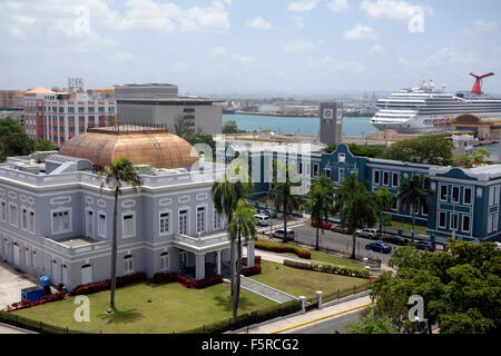 Plaza de Colon und Kreuzfahrtterminals, Old San Juan, Puerto Rico Stockfoto