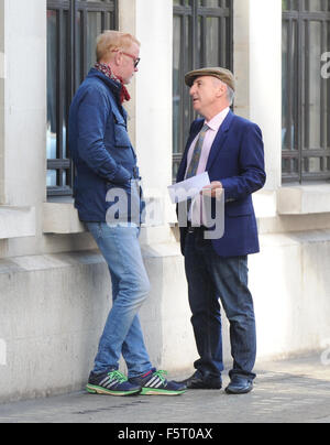 Chris Evans gesehen verlassen BBC Radio 2 Studios London mit: Chris Evans wo: London, Vereinigtes Königreich bei: 07 Sep 2015 Stockfoto