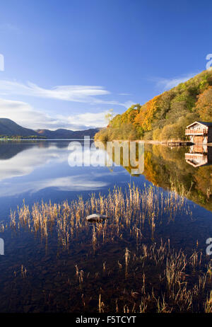 Bootshaus am Ullswater nahe Pooley Bridge Lake District National Park Cumbria UK Stockfoto