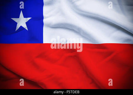 Wellig und wellige Nationalflagge Chile Hintergrund. Stockfoto