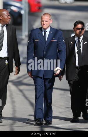 Airman 1st Class Spencer Stein bei ABC Studios für Jimmy Kimmel Live gesehen.  Mitwirkende: Spencer Stein wo: Los Angeles, California, Vereinigte Staaten von Amerika bei: 08 Sep 2015 Stockfoto