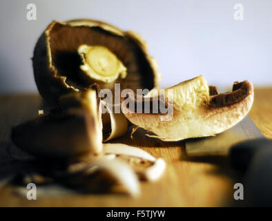 Champignons, gehackt, geviertelt, Pilze, Küche, Koch, Kochen Stockfoto