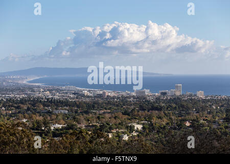 Santa Monica Bucht Berggipfel Blick in Los Angeles, Kalifornien. Stockfoto