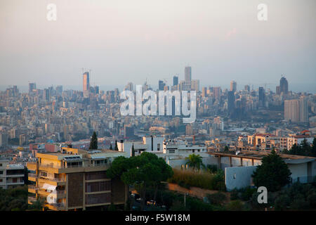 Beirut Libanon, UK. 9. November 2015. Libanesischen Hauptstadt Beirut erstrahlt in Nachmittagssonne auf einem milden Herbsttag Credit: Amer Ghazzal/Alamy Live-Nachrichten Stockfoto