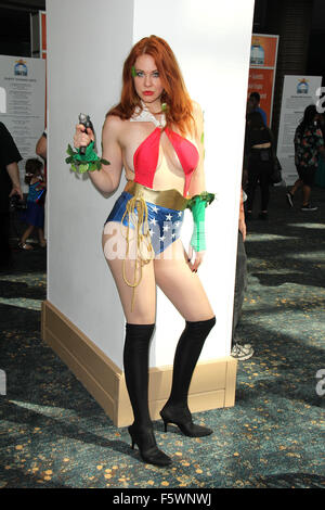 Long Beach-Comic-Con statt am Long Beach Convention Center - Tag mit 2: Maitland Ward wo: Long Beach, Kalifornien, USA bei: 13 Sep 2015 Stockfoto