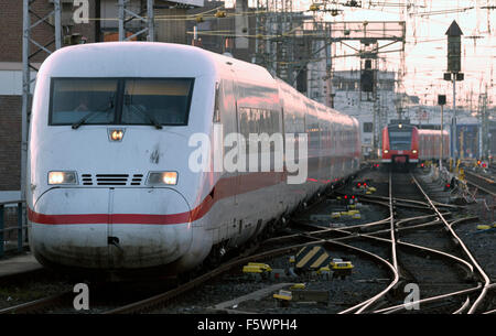 InterCity-Express-Personenzug Köln Stockfoto