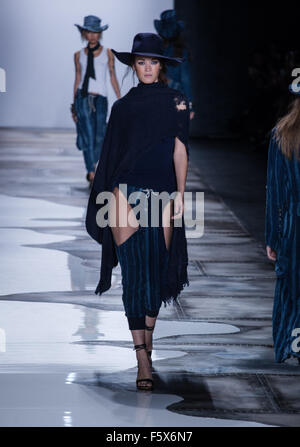 2015 New York Mode Woche SS16 - Greg Lauren Collection am Dachfenster Moynihan - Start-und Landebahn mit: Atmosphäre wo: New York, New York, Vereinigte Staaten von Amerika als: 16 Sep 2015 Stockfoto