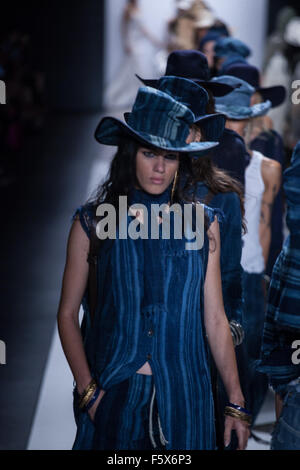 2015 New York Mode Woche SS16 - Greg Lauren Collection am Dachfenster Moynihan - Start-und Landebahn mit: Atmosphäre wo: New York, New York, Vereinigte Staaten von Amerika als: 16 Sep 2015 Stockfoto