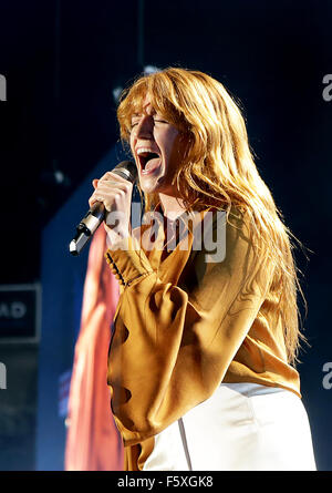 Florence + the Machine ausführen bei Manchester Arena Featuring: Florence Welch, Florenz + Maschine wo: Manchester, Vereinigtes Königreich: 18 Sep 2015 Stockfoto