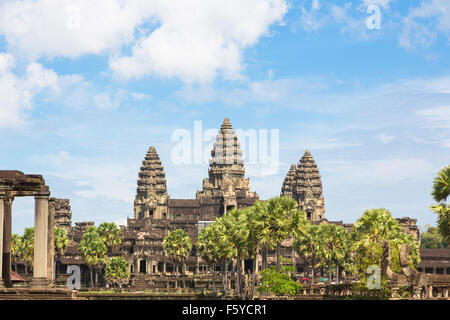 Angkor Wat ist Teil eines beeindruckenden Komplex von Tempeln und anderen Denkmal in der Nähe von Siem Reap in Kambodscha. Stockfoto