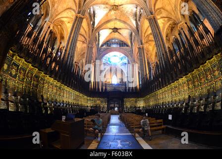 Das Innere der gotischen Kathedrale in Barcelona, Spanien, 24. Juli 2015. Katalonien, Barcelona die Hauptstadt ist ist wirtschaftlich stärkste Region Spaniens. FOTO: WALTRAUD GRUBITZSCH - KEIN DRAHT-DIENST- Stockfoto