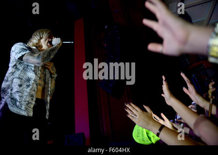 Die NBHD performing at The Fillmore Miami Beach bei Jackie Gleason Theater Featuring: Jesse Rutherford Where: Miami Beach, Florida, USA bei: 22 Sep 2015 Stockfoto