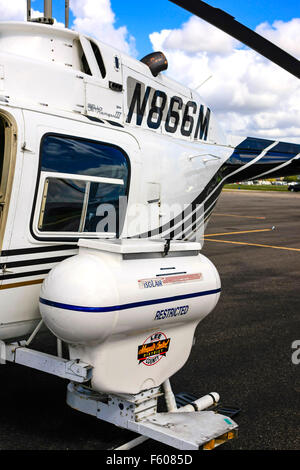 Nahaufnahme von einem Moskito Steuergerät befestigt, ein Bell 206 Jet Ranger im Besitz von Lee County in Florida Stockfoto