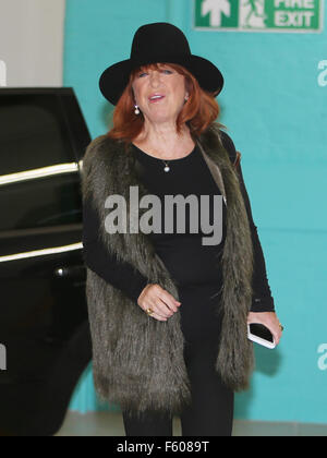 Lynda La Plante außerhalb ITV Studios mit: Lynda La Plante wo: London, Vereinigtes Königreich bei: 24 Sep 2015 Stockfoto