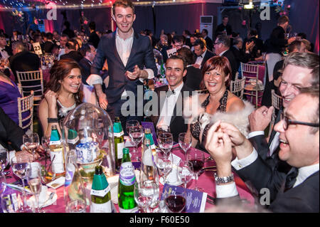 CoreNet Global UK Kapitel Sommerfest am Tower of London. Nach dem Abendessen Lautsprecher Komödie Legende Barry Cryer zu schreiben.  20. Juni 2 Stockfoto