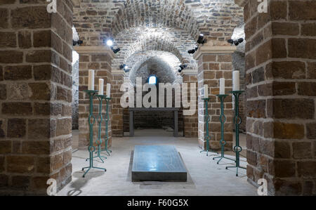 Die Krypta in der St. Nikolaus Kirche, Messines, Belgien. Als ein deutsches Hauptquartier verwendet während der Schlacht von Messines im 1. Weltkrieg. Stockfoto
