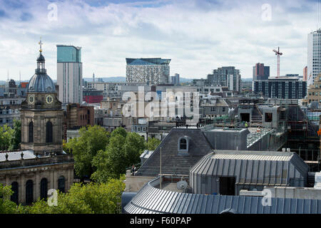 Neue Entwicklungen und Eigentum Renovierungen umgeben Birmingham Kathedrale UK Stockfoto