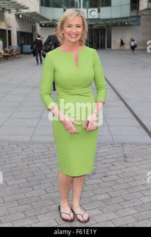 Carol Kirkwood spotted bei den BBC-Studios-Featuring: Carol Kirkwood wo: London, Vereinigtes Königreich bei: 29. Sep 2015 Stockfoto