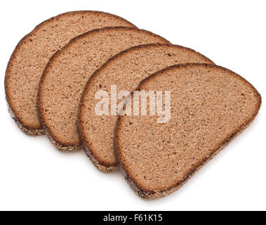 Scheibe von frischem Roggenbrot isoliert auf weißem Hintergrund Ausschnitt Stockfoto