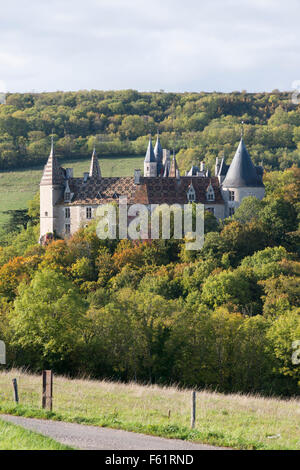 Das Château De La Rochepot 13. Jahrhundert Schloss in Frankreich Cote d ' or und Umgebung Stockfoto