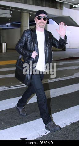 Ankunft am Los Angeles International Airport (LAX) mit Rand: The Edge, David Howell Evans wo: Los Angeles, California, Vereinigte Staaten von Amerika als: 30 Sep 2015 Stockfoto