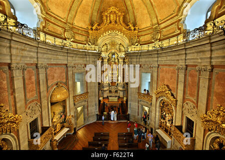 Innen (Kirche) Igreja Dos Clerigos, Porto, Porto e Norte, Portugal. Stockfoto