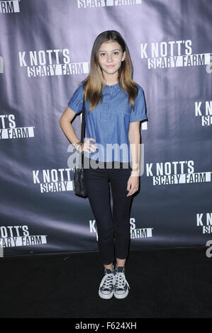 Knotts Scary Farm mit schwarzen Teppich: G. Hannelius wo: Los Angeles, California, Vereinigte Staaten von Amerika als: 1. Oktober 2015 Stockfoto