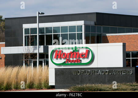 Ein Logo Zeichen außerhalb der Hauptsitz von Hormel Foods Corporation in Austin, Minnesota am 25. Oktober 2015. Stockfoto