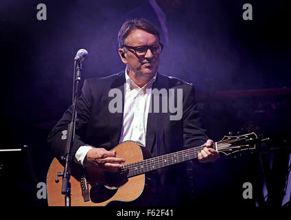 Squeeze Höchstleistungen Liverpool Phiharmonic Hall Featuring: Chris Difford, wo Squeeze: Liverpool, Vereinigtes Königreich bei: 5. Oktober 2015 Stockfoto