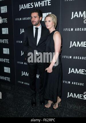 New York, NY, USA. 10. November 2015. Christopher Abbott, Cynthia Nixon bei der Ankunft für die Opening Night der MoMA achte jährliche Anwärter mit The Film Arcade JAMES WHITE, Museum of Modern Art (MoMA), New York, NY 10. November 2015. Bildnachweis: Lev Radin/Everett Collection/Alamy Live-Nachrichten Stockfoto