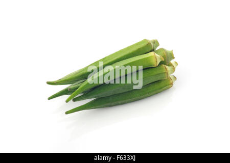 Okra auf weißem Hintergrund. Stockfoto