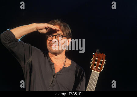 Al Di Meola einer renommierten amerikanischen jazz-Fusion-Gitarrist auf der Bühne der 19. Jazz Fest Sarajevo Stockfoto