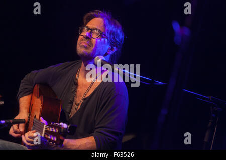 Al Di Meola einer renommierten amerikanischen jazz-Fusion-Gitarrist auf der Bühne der 19. Jazz Fest Sarajevo Stockfoto