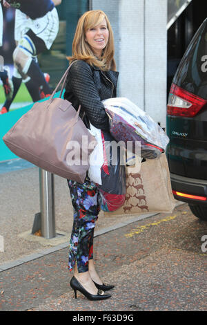 Kate Garraway außerhalb ITV Studios mit: Kate Garraway Where: London, Vereinigtes Königreich bei: 9. Oktober 2015 Stockfoto