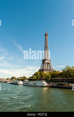 Frankreich, Paris, tour Eiffel, gesehen vom Seineufer Stockfoto