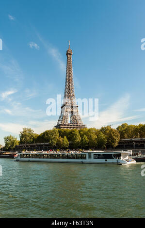 Frankreich, Paris, tour Eiffel, gesehen vom Seineufer Stockfoto