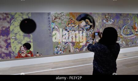 11. November 2015 - Tokyo, Japan - Kunstfotografie Gönner das faszinierende Kunstwerk Japans international renommierten zeitgenössischen Künstlers Takashi Murakami in der Ausstellung mit dem Titel Takashi Murakami: The 500 Arhats im Mori Art Museum, Tokio, Japan. Fotografie in den Galerien der Ausstellung Takashi Murakami: The 500 Arhats darf für den privaten Gebrauch und für den Austausch auf social Media Websites. Die Ausstellung im Mori Art Museum läuft vom 31. Oktober 2105 durch 6. März 2016. (Kredit-Bild: © Rory frohe über ZUMA Draht) Stockfoto