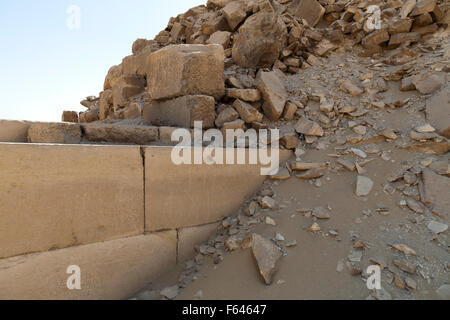 Nord-Ost-Ecke der Überlebenden Mauerwerk in der Nekropole von Sakkara auch bekannt als Sakkara Ägypten Unas-Pyramide Stockfoto