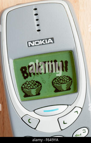 Der Titelbildschirm des Kultes Bantumi Spiel auf einem Nokia 3310 Handy "Telefon. Stockfoto