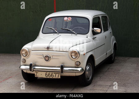 Sitz 800, hergestellt in Spanien in Lizenz von Fiat. Stockfoto