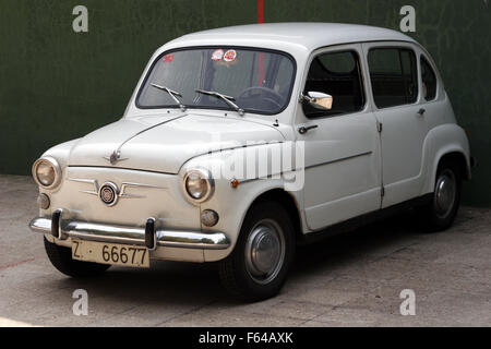 Sitz 800, hergestellt in Spanien in Lizenz von Fiat. Stockfoto