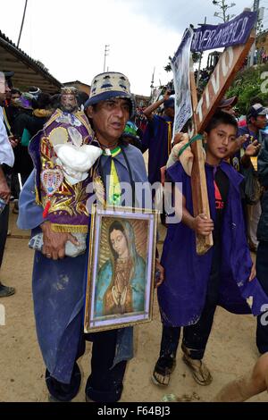 Pilger - Señor Cautivo de Ayabaca Wanderschaft in AYABACA. Abteilung von Piura. Peru Stockfoto