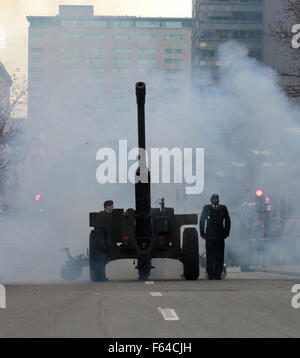 Montreal, Kanada. 11. November 2015. Remembrance Day Feierlichkeiten an der McGill University in Montreal, que, 11. November 2015. Bildnachweis: Lee Brown/Alamy Live-Nachrichten Stockfoto