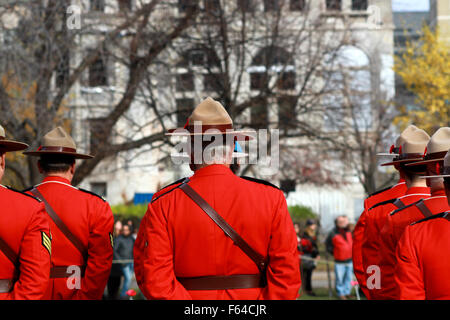 Montreal, Kanada. 11. November 2015. Remembrance Day Feierlichkeiten an der McGill University in Montreal, que, 11. November 2015. Bildnachweis: Lee Brown/Alamy Live-Nachrichten Stockfoto