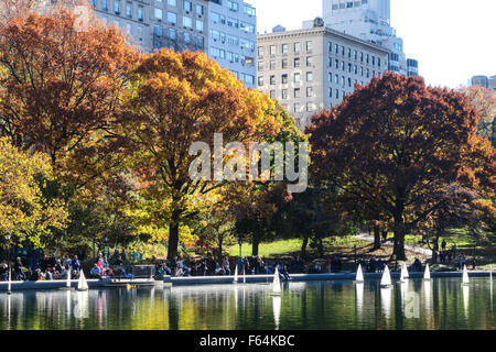 Wintergarten-Wasser im Central Park in New York City Stockfoto