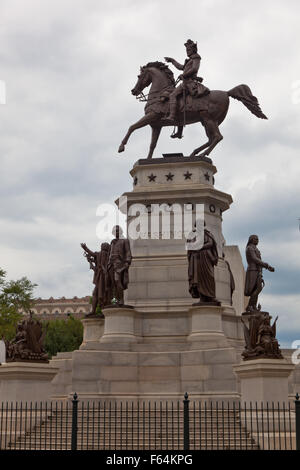 Washington-Denkmal auf dem Gelände der Hauptstadt Richmond in Virginia Stockfoto