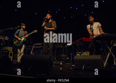 Mailand Italien. 11. November 2015. Die belgische Elektropop-Band live auf der Bühne Fabrique Eröffnungsshow von Roisin Murphy Kredit OSCAR führt und THE WOLF: Rodolfo weitertransferiert/Alamy Live News Stockfoto