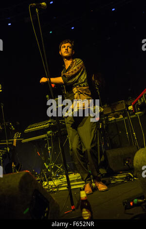 Mailand Italien. 11. November 2015. Die belgische Elektropop-Band live auf der Bühne Fabrique Eröffnungsshow von Roisin Murphy Kredit OSCAR führt und THE WOLF: Rodolfo weitertransferiert/Alamy Live News Stockfoto