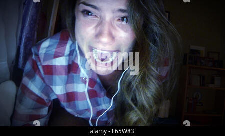 Unfriended Jahr: 2014 USA / Russland Direktor: Levan Gabriadze Shelley Hennig Stockfoto