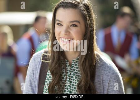 Pitch Perfect 2 Jahr: 2015 USA Regie: Elizabeth Banks Hailee Steinfeld Stockfoto